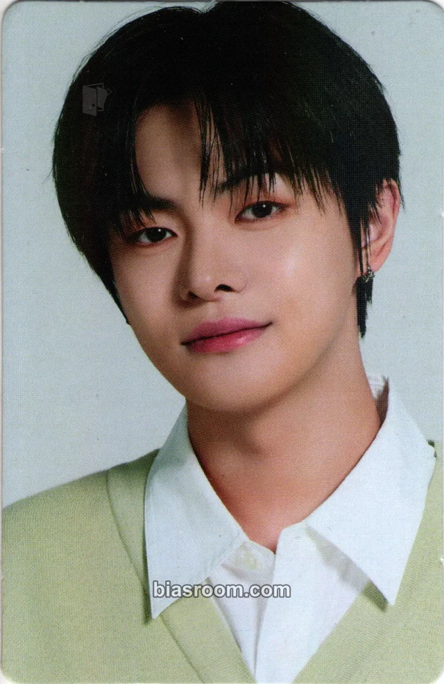 Leo ALPHA DRIVE ONE Fitbar x ALPHA DRIVE ONE K-pop photocard