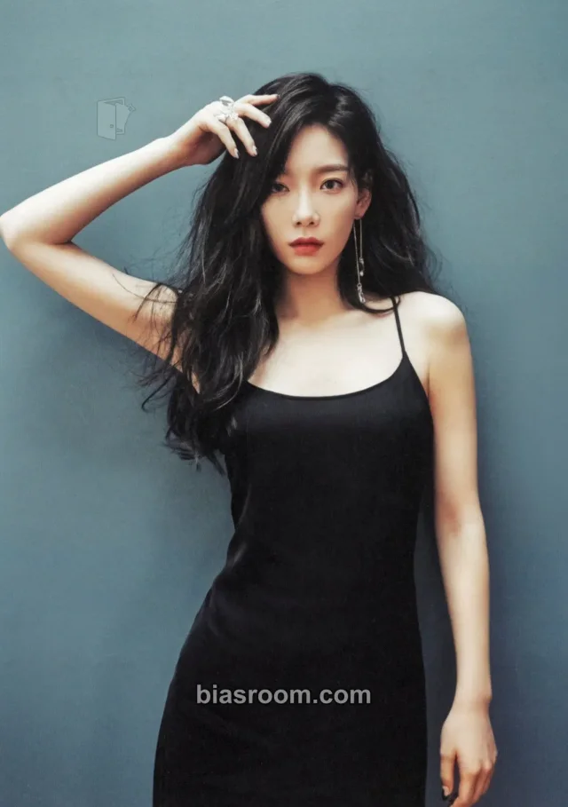 Taeyeon Taeyeon 1st Asia Tour: Taeyeon Solo Concert "Persona" K-pop photocard