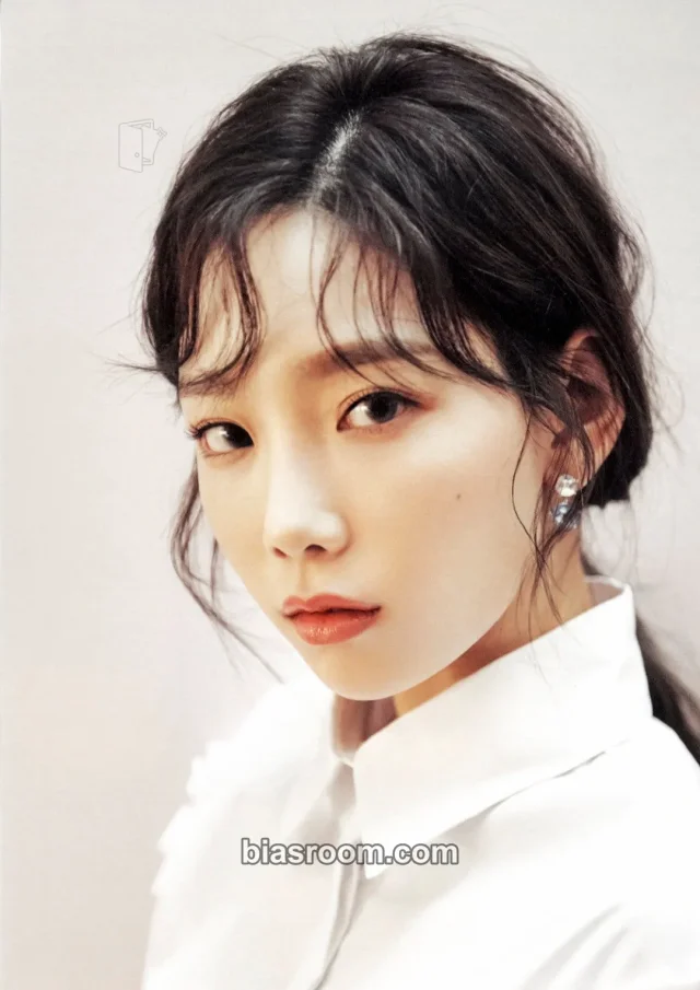 Taeyeon Taeyeon 1st Asia Tour: Taeyeon Solo Concert "Persona" K-pop photocard