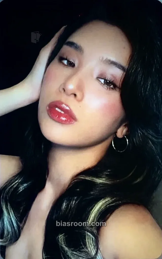 Sophia KATSEYE THE WILDWORLD TOUR K-pop photocard