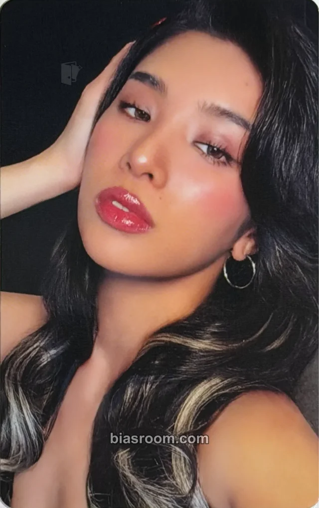 Sophia KATSEYE THE WILDWORLD TOUR K-pop photocard