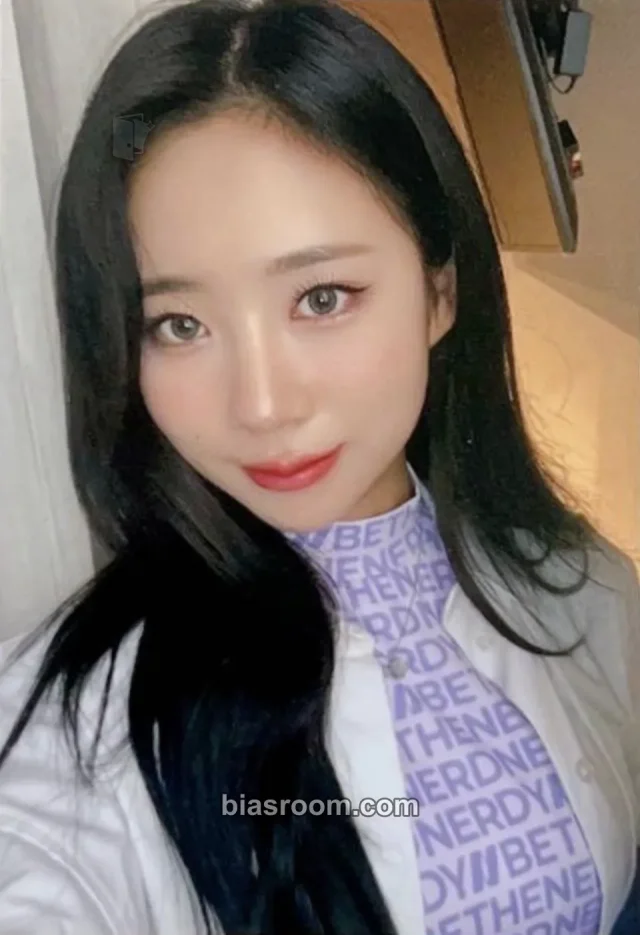 Dosie PURPLE KISS Japan Premium Showcase 2022 K-pop photocard