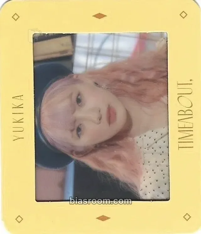 Yukika Yukika timeabout, K-pop photocard