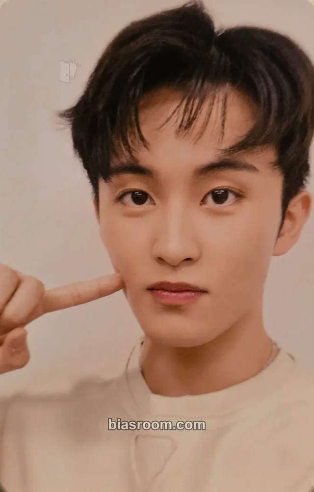 Mark NCT NCT NATION: To The World K-pop photocard