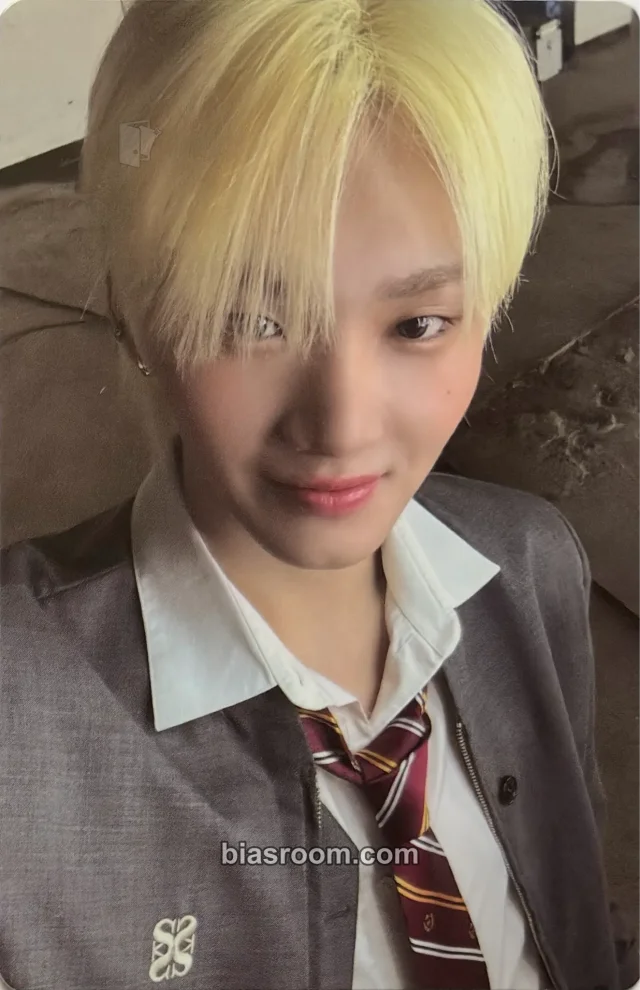 Yoonchan SPLAYIT SPLAY: CHAPTER 01 K-pop photocard
