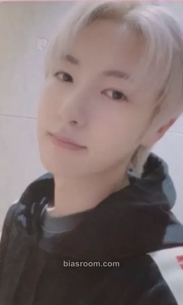 Renjun NCT DREAM Hello Future K-pop photocard