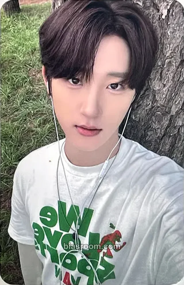 Minseo DRIPPIN Weekend K-pop photocard