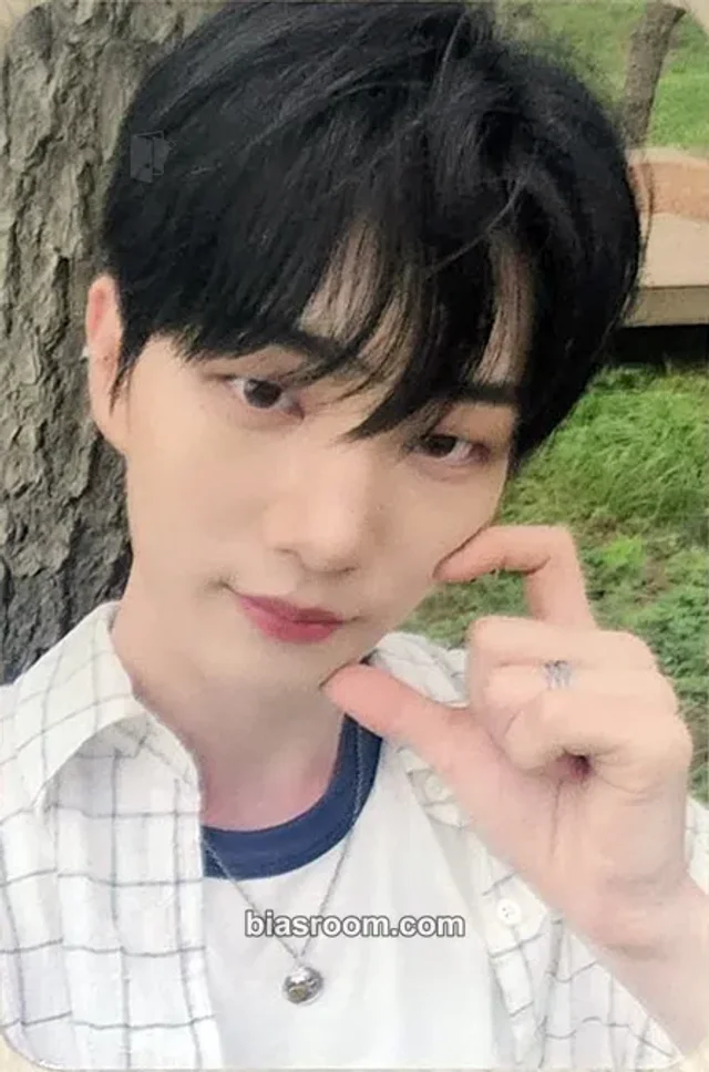 Changuk  DRIPPIN Weekend K-pop photocard
