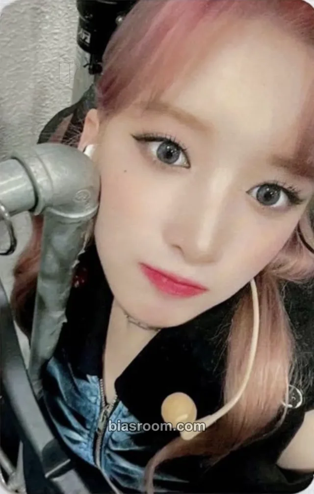 Yuki PURPLE KISS Geekyland K-pop photocard