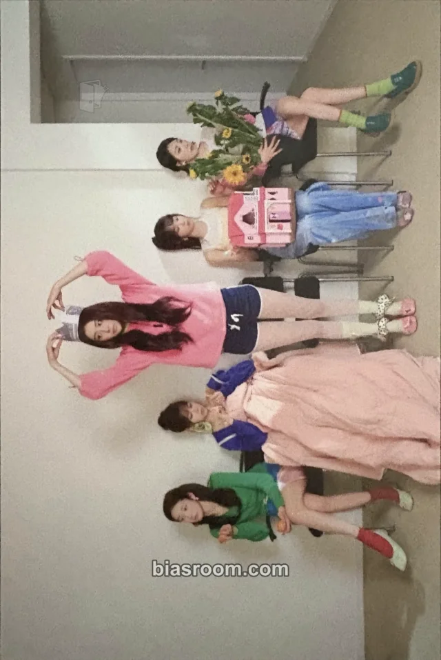 LE SSERAFIM PUREFLOW pt.1 K-pop photocard