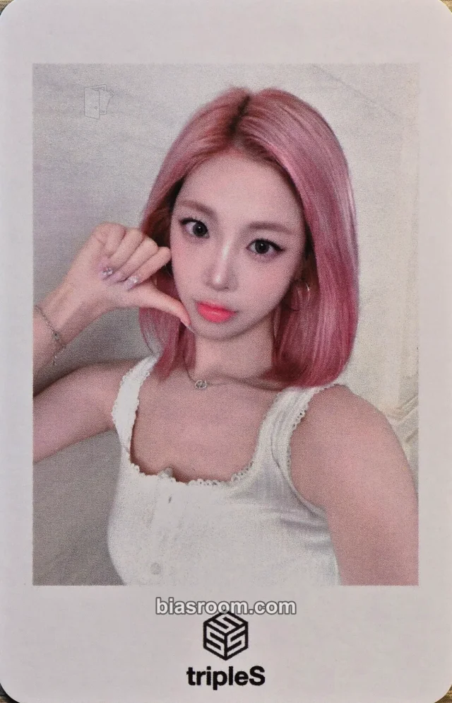 Nien tripleS Assemble25 K-pop photocard