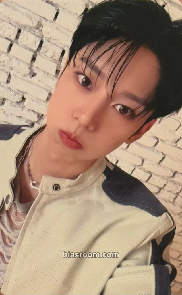 Donghyun AB6IX UPSIDE DOWN K-pop photocard