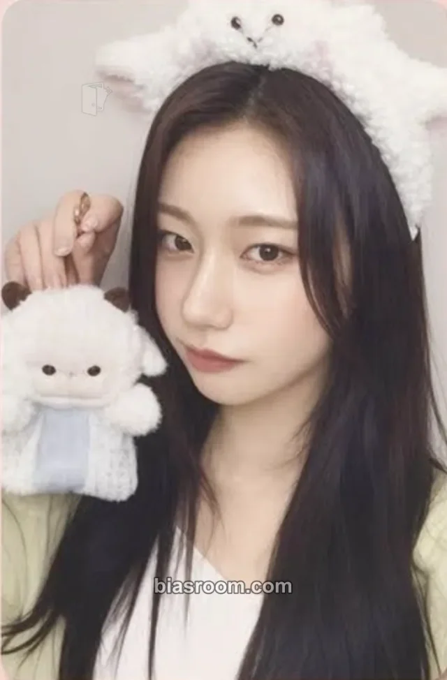 Chaeryeong ITZY Motto K-pop photocard