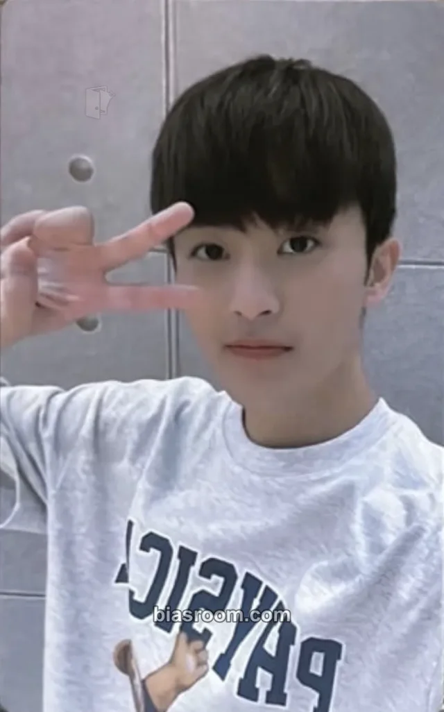 Mark NCT DREAM Hello Future K-pop photocard