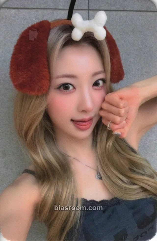 Riina H1-KEY Lovechapter K-pop photocard