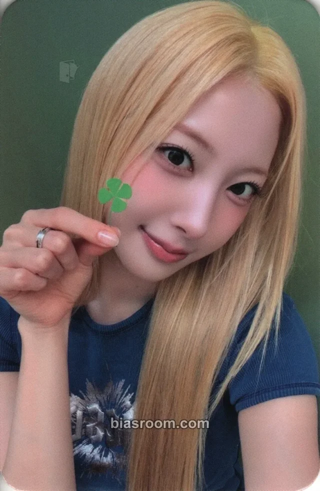 Riina H1-KEY Lovechapter K-pop photocard
