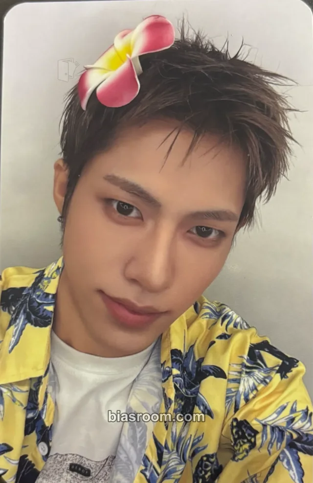Yuseop NouerA [.exe] K-pop photocard