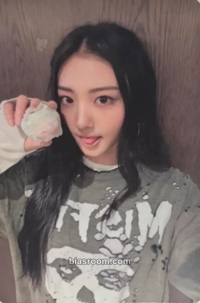 Gawon MEOVV GO HARD K-pop photocard
