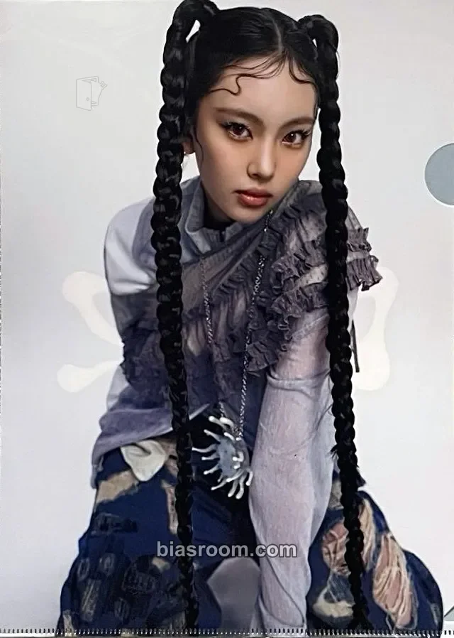 Hyein NewJeans ComplexCon 2025 K-pop photocard