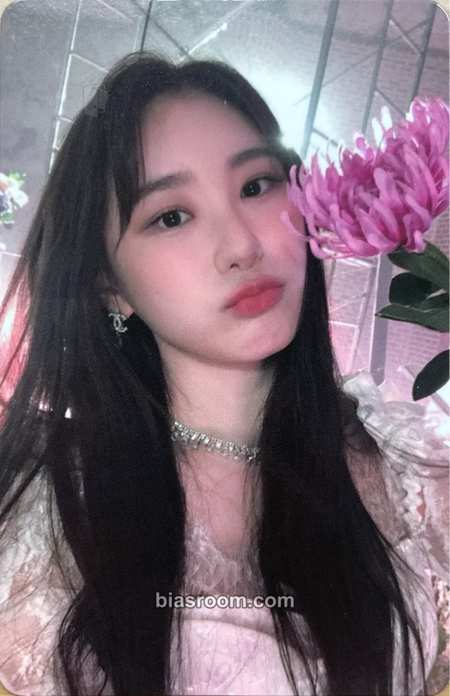 Lee Chaeyeon Lee Chaeyeon Hush Rush K-pop photocard
