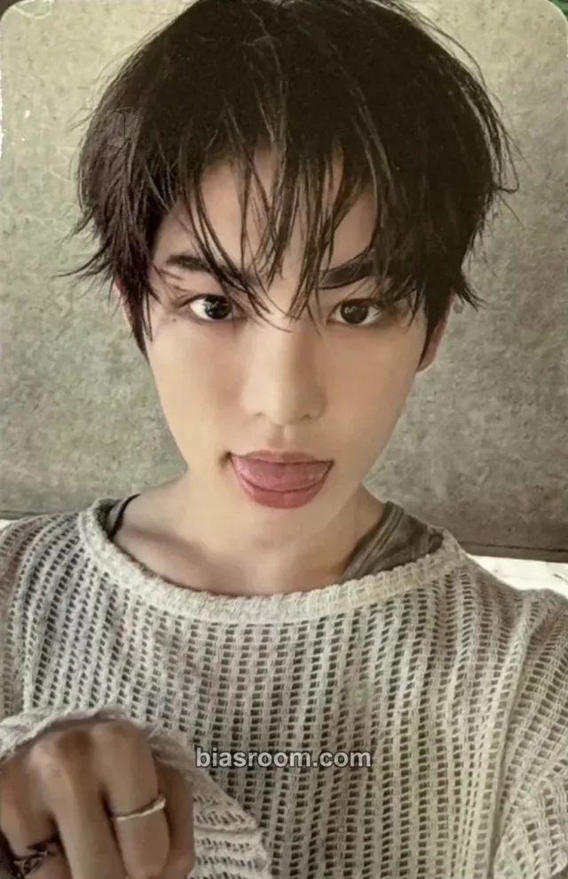 Minje KickFlip KICK OFF THE WALL Pt 1 K-pop photocard