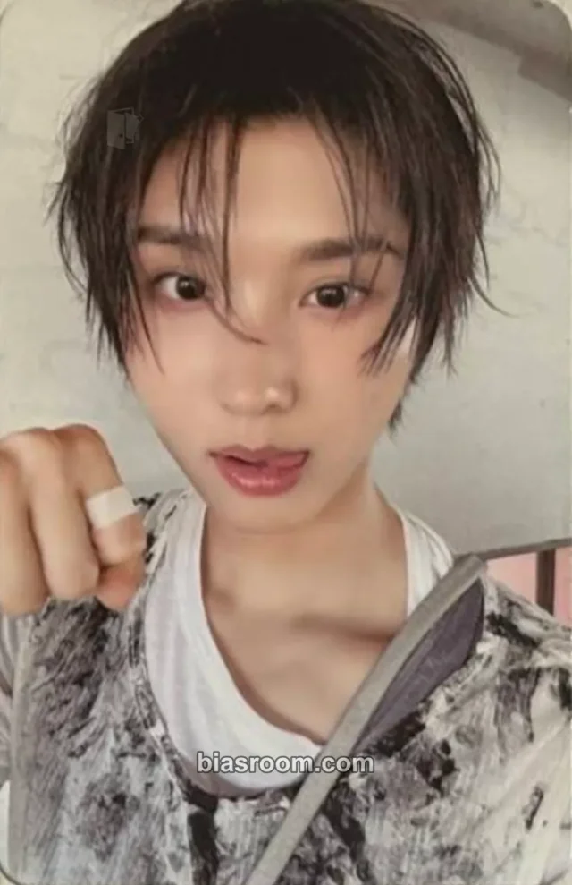 Juwang KickFlip KICK OFF THE WALL Pt 1 K-pop photocard