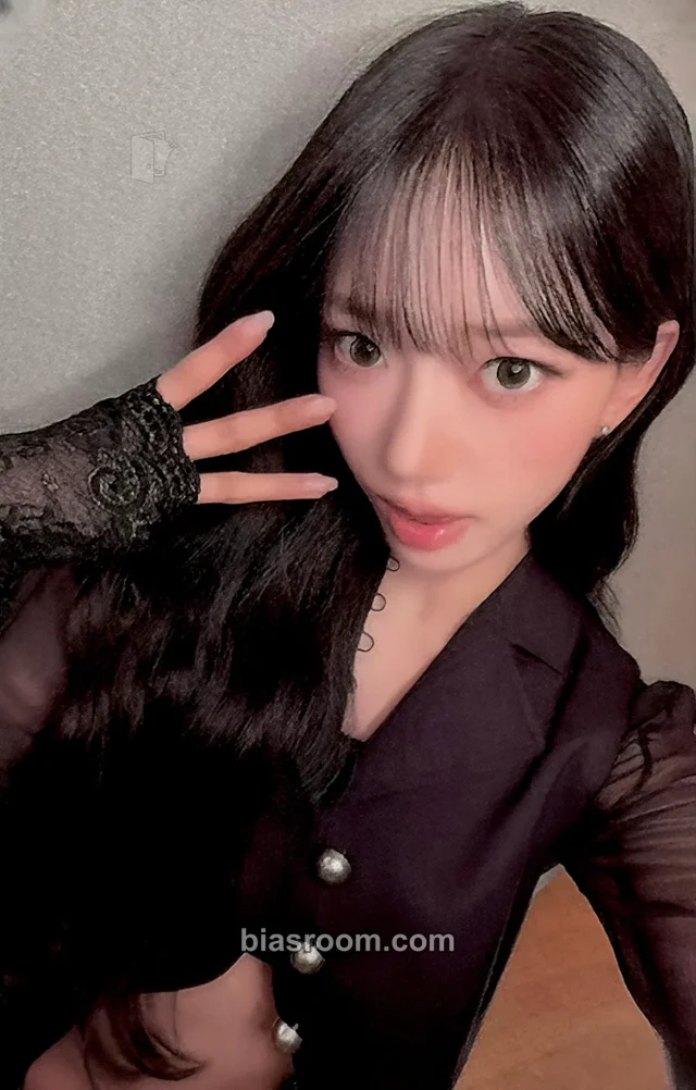 Photocard K-pop Sooin MEOVV BITE NOW