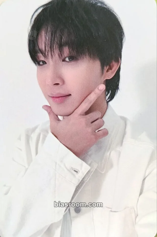 Hyunsik BTOB The Young Man and the Deep Sea (Hyunsik Solo) K-pop photocard