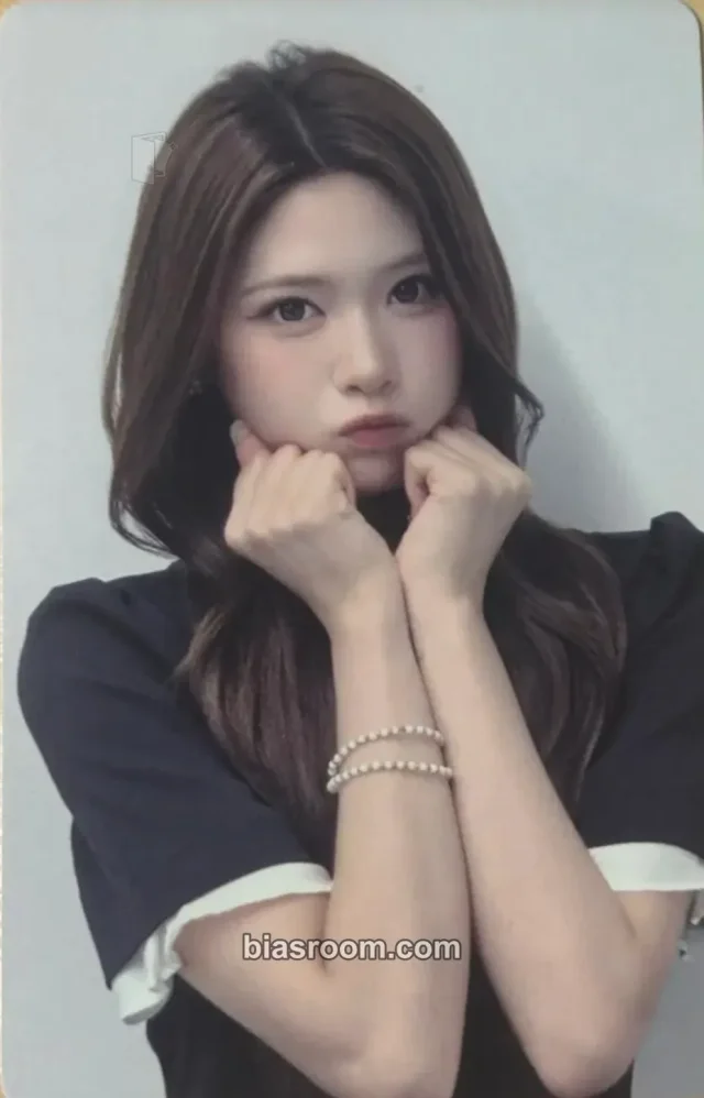 Zena RESCENE Scent Archive - MEMORIES OF RESCENE Pop-Up K-pop photocard