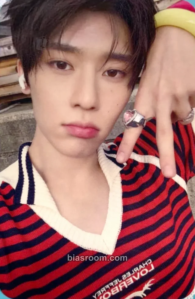 Sion NCT WISH I SPY K-pop photocard