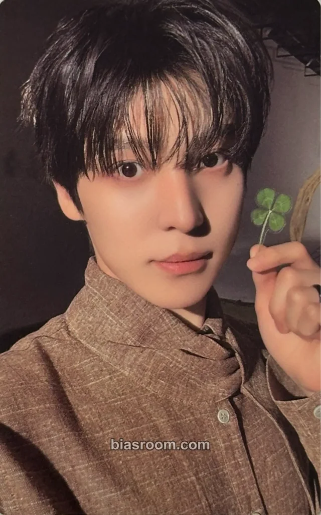 Yunho ATEEZ Blue Drift MD - 8th Anniversary K-pop Photocard