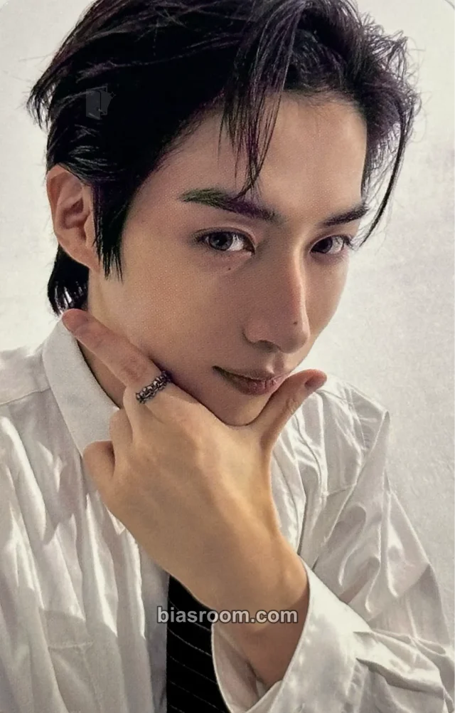 Xion ONEUS THE STAR Magazine K-pop photocard