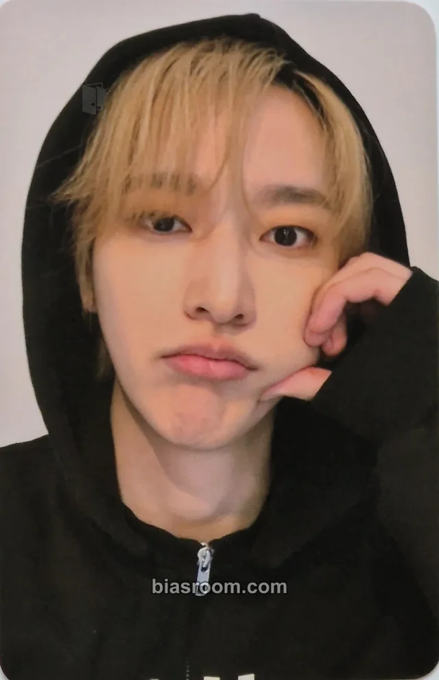 Nine OnlyOneOf QtoresQ (QQQ) K-pop photocard