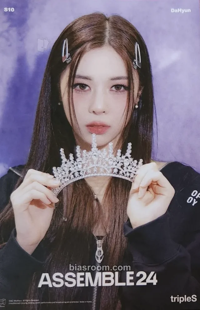 Dahyun tripleS Assemble24 K-pop photocard