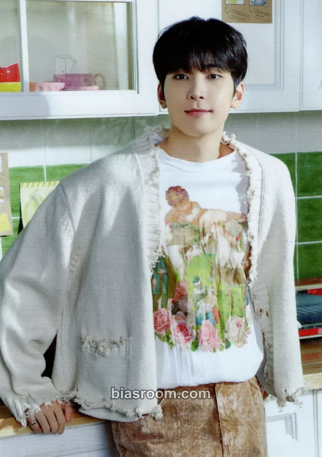Wonwoo SEVENTEEN 2023 Seventeen's Home Merchandise K-pop photocard