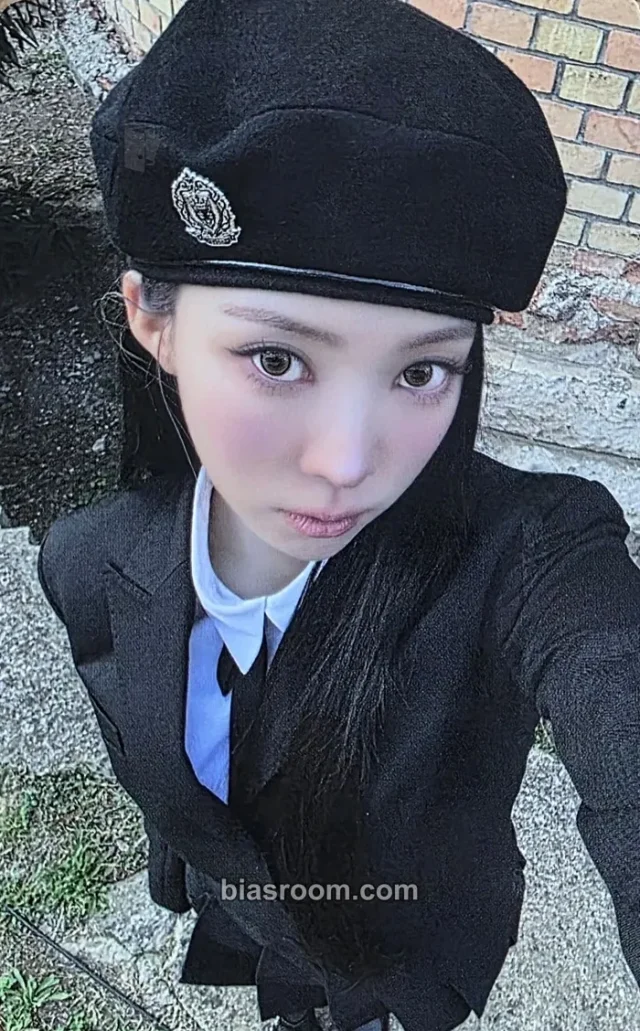 Narin MEOVV GO HARD K-pop 小卡