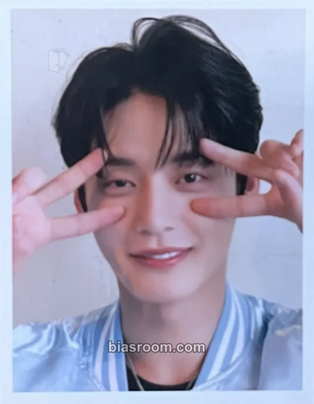 Photocard K-pop Jiwoong ZEROBASEONE DICON: The Beach Boy