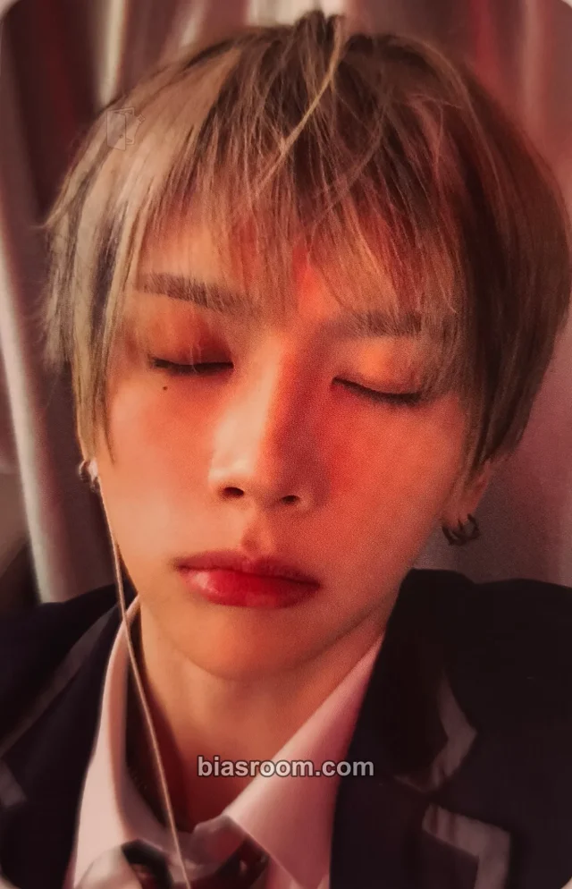 LynnLynn MODYSSEY 1. Got Hooked: An Addictive Symphony K-pop photocard