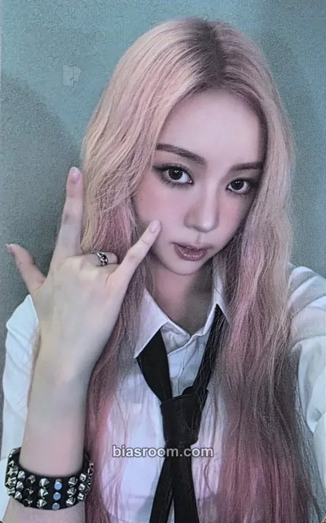 Narin MEOVV GO HARD K-pop 小卡