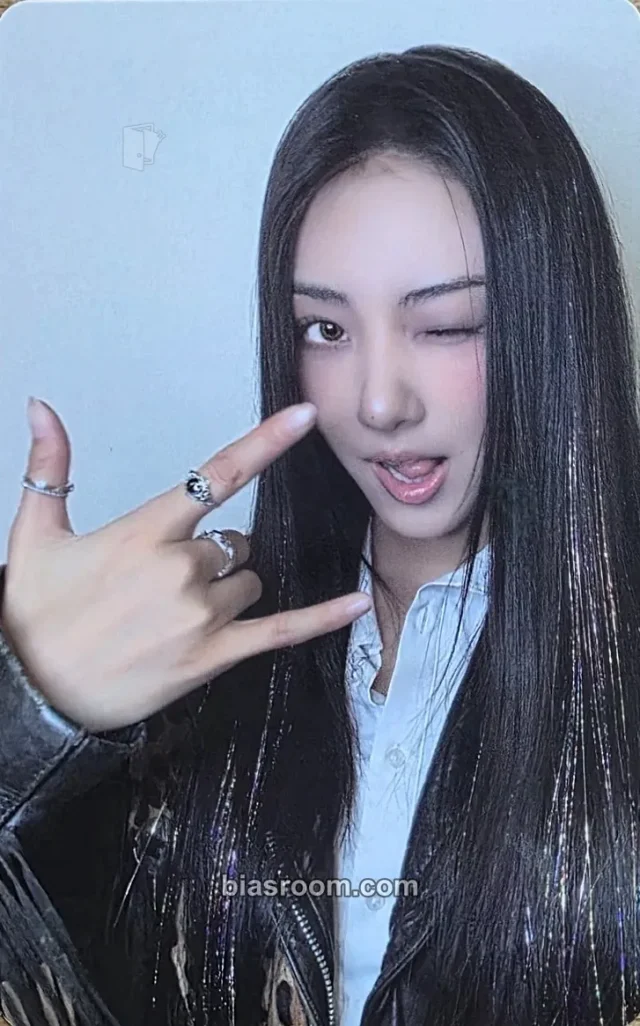 Gawon MEOVV GO HARD K-pop photocard