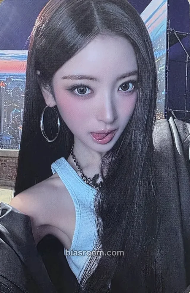 Anna MEOVV GO HARD K-pop photocard