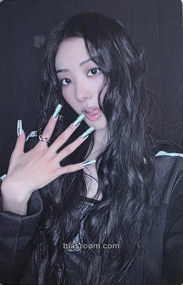 Gawon MEOVV GO HARD K-pop photocard