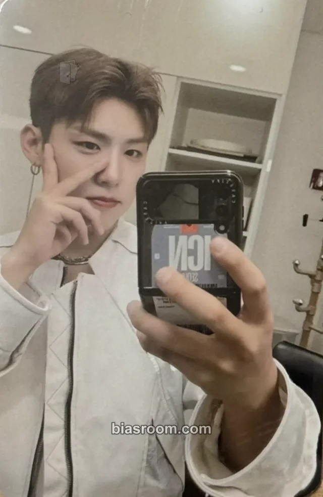 Woojin AB6IX UPSIDE DOWN K-pop photocard