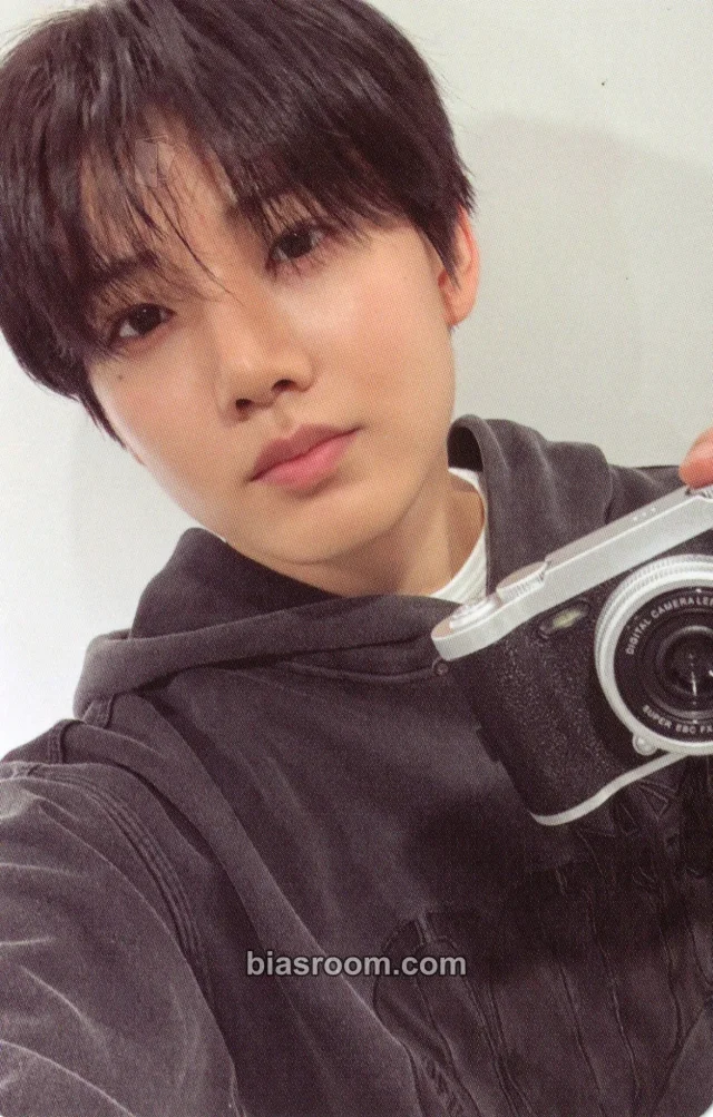 Junkyu TREASURE 6th Anniversary : TREASURE ARCHIVE K-pop photocard