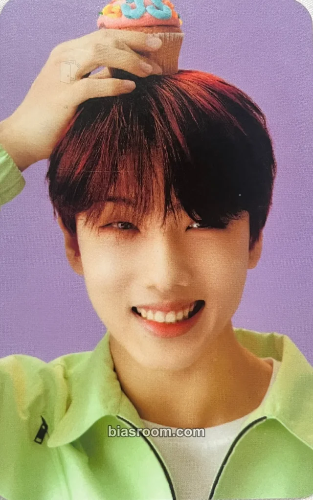 Jisung NCT DREAM 2021 Season’s Greetings K-pop photocard