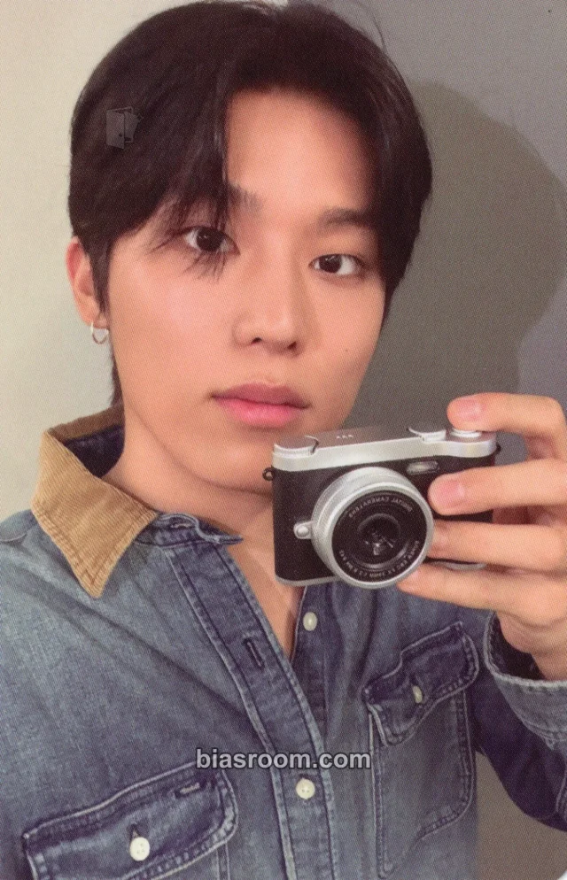 Park Jeongwoo TREASURE 6th Anniversary : TREASURE ARCHIVE K-pop photocard