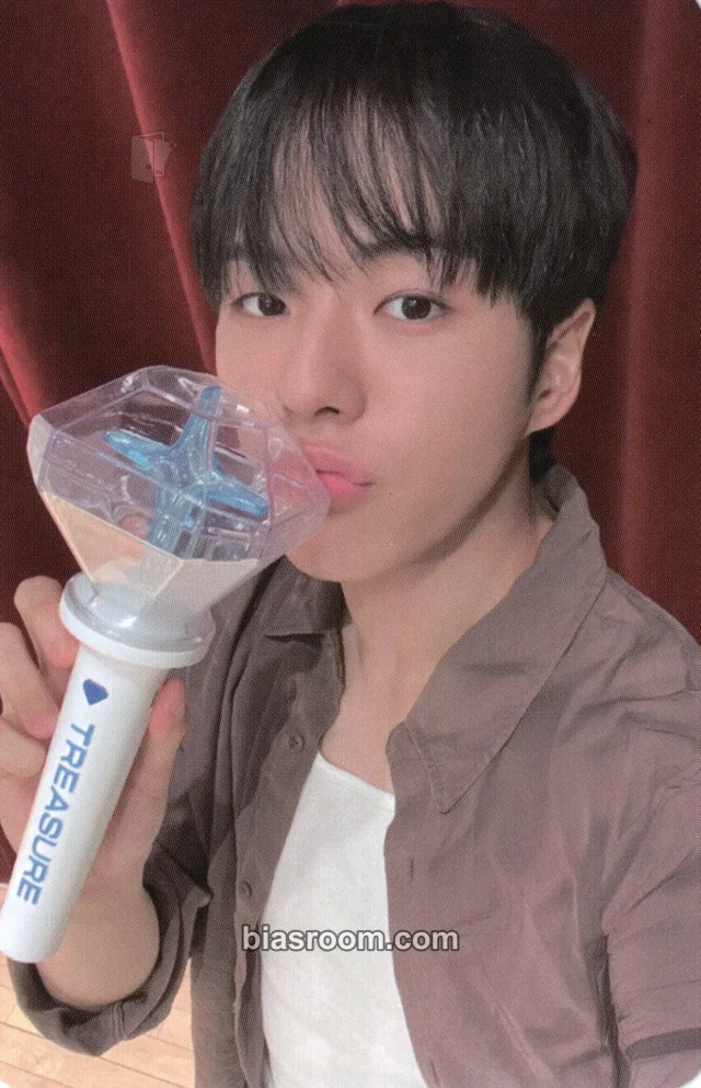 Yoon Jaehyuk TREASURE Lightstick Version 2 K-pop photocard