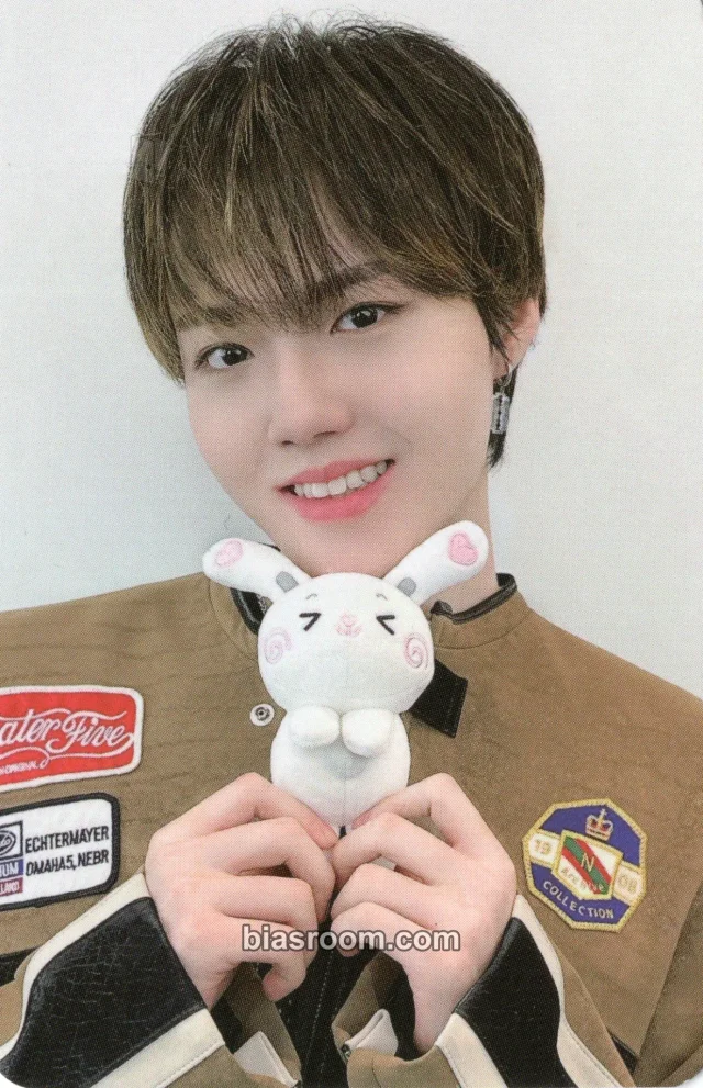 Doyoung TREASURE Funny Treasure K-pop photocard