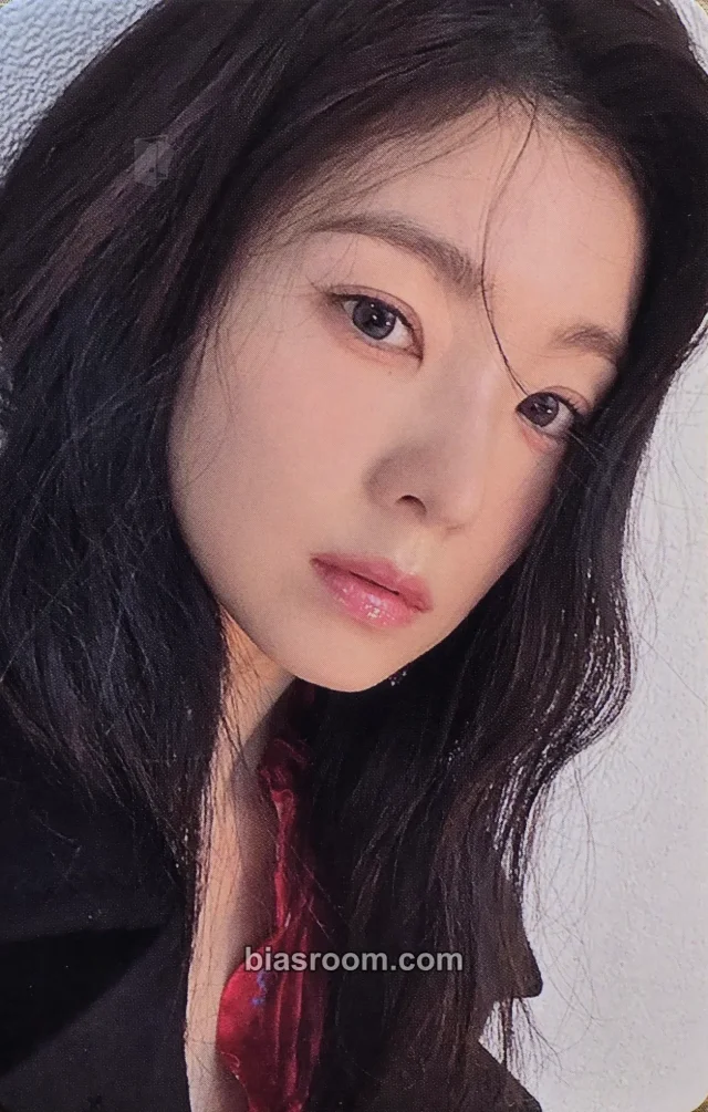 Irene Red Velvet Purple Pearl Magazine K-pop photocard