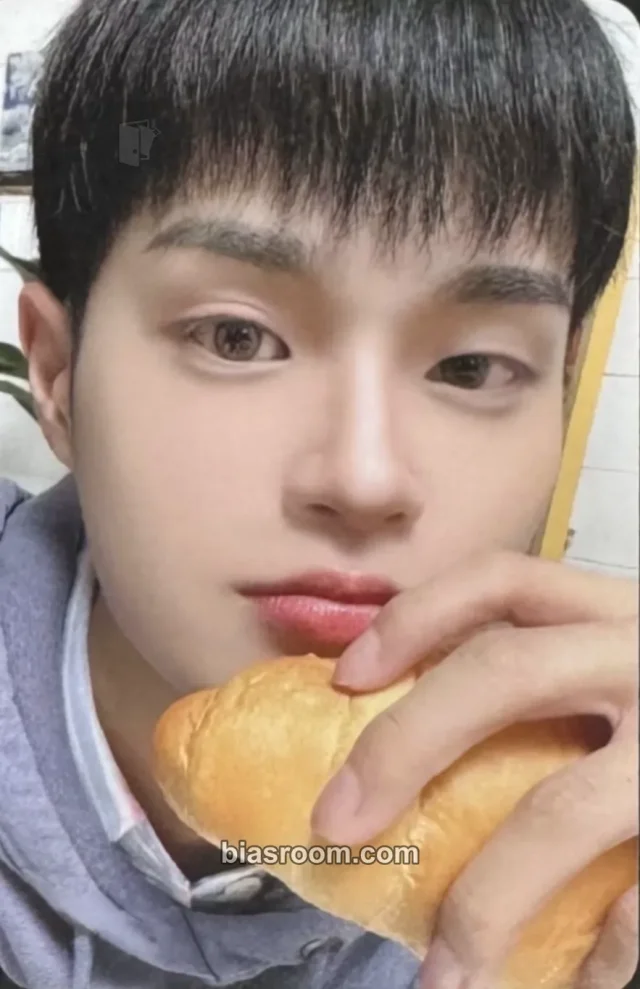 Daehwi AB6IX BORN LIKE THIS K-pop photocard
